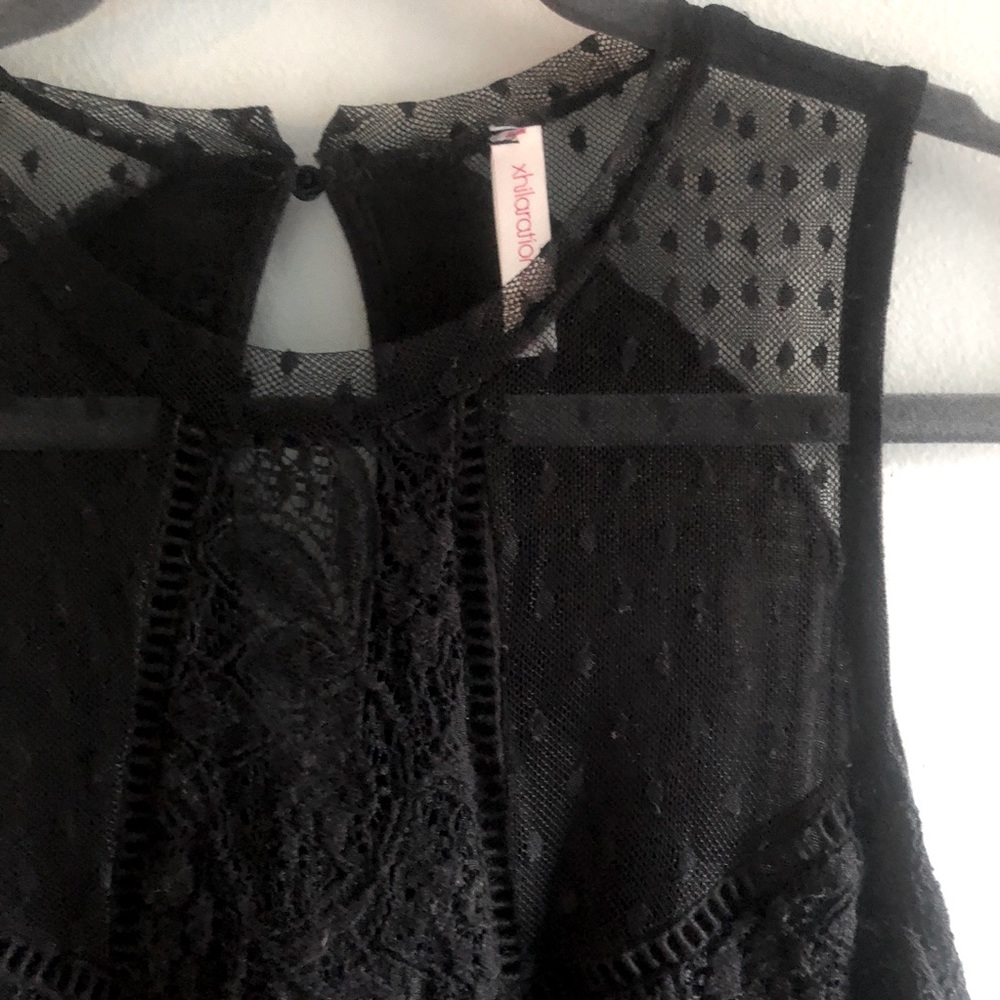 🖤Black lace and mesh tank🖤